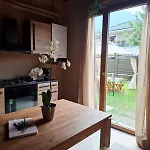 Semesterbostad Aglichalet Erbe Montane-Vasca Idromassaggio Privata Condivisa Tra I Due Chalet, Con Parcheggio Privato E Colonnina Ricarica Auto Elettrica Con Supplemento *