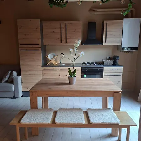 Aglichalet Erbe Montane-vasca Idromassaggio Privata Condivisa Tra I Due Chalet, Con Parcheggio Privato E Colonnina Ricarica Auto Elettrica Con Supplemento Holiday home Domodossola
