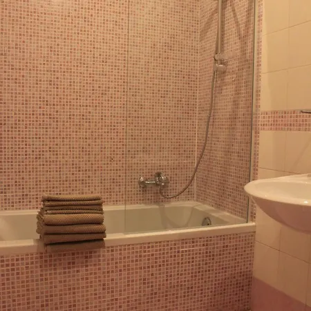 Aglichalet Erbe Montane-vasca Idromassaggio Privata Condivisa Tra I Due Chalet, Con Parcheggio Privato E Colonnina Ricarica Auto Elettrica Con Supplemento Holiday home *