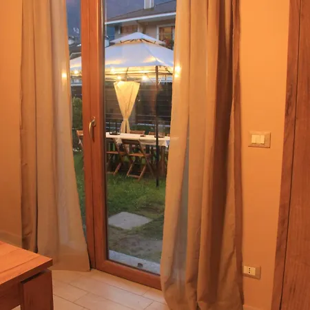 Aglichalet Erbe Montane-vasca Idromassaggio Privata Condivisa Tra I Due Chalet, Con Parcheggio Privato E Colonnina Ricarica Auto Elettrica Con Supplemento Holiday home *