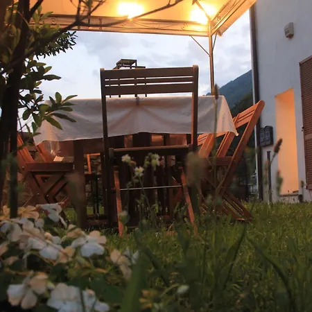 Aglichalet Erbe Montane-vasca Idromassaggio Privata Condivisa Tra I Due Chalet, Con Parcheggio Privato E Colonnina Ricarica Auto Elettrica Con Supplemento Holiday home