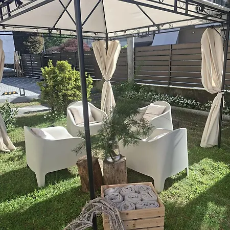 Aglichalet Erbe Montane-vasca Idromassaggio Privata Condivisa Tra I Due Chalet, Con Parcheggio Privato E Colonnina Ricarica Auto Elettrica Con Supplemento Holiday home Domodossola
