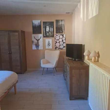 Aglichalet Erbe Montane-vasca Idromassaggio Privata Condivisa Tra I Due Chalet, Con Parcheggio Privato E Colonnina Ricarica Auto Elettrica Con Supplemento Holiday home Domodossola