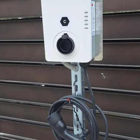 Aglichalet Erbe Montane-vasca Idromassaggio Privata Condivisa Tra I Due Chalet, Con Parcheggio Privato E Colonnina Ricarica Auto Elettrica Con Supplemento Domodossola