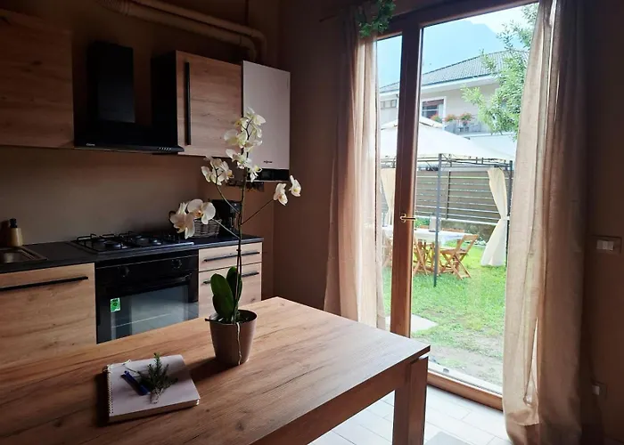 Hébergement de vacances Aglichalet Erbe Montane-Vasca Idromassaggio Privata Condivisa Tra I Due Chalet, Con Parcheggio Privato E Colonnina Ricarica Auto Elettrica Con Supplemento *