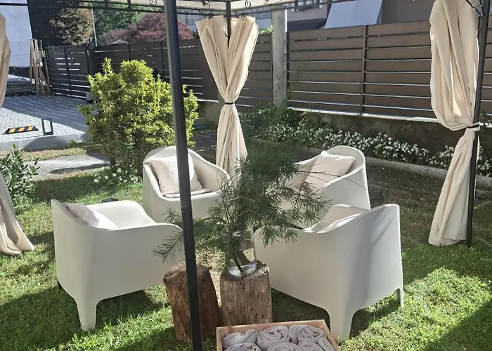 Aglichalet Erbe Montane-Vasca Idromassaggio Privata Condivisa Tra I Due Chalet, Con Parcheggio Privato E Colonnina Ricarica Auto Elettrica Con Supplemento Ferienhaus Domodossola